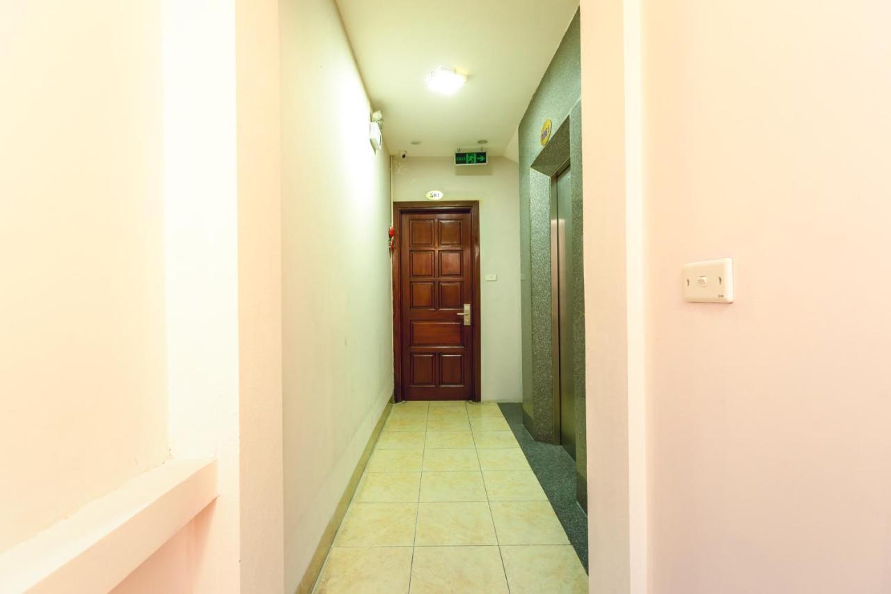 Oyo 653 Huong Thao Hotel Ханой Экстерьер фото