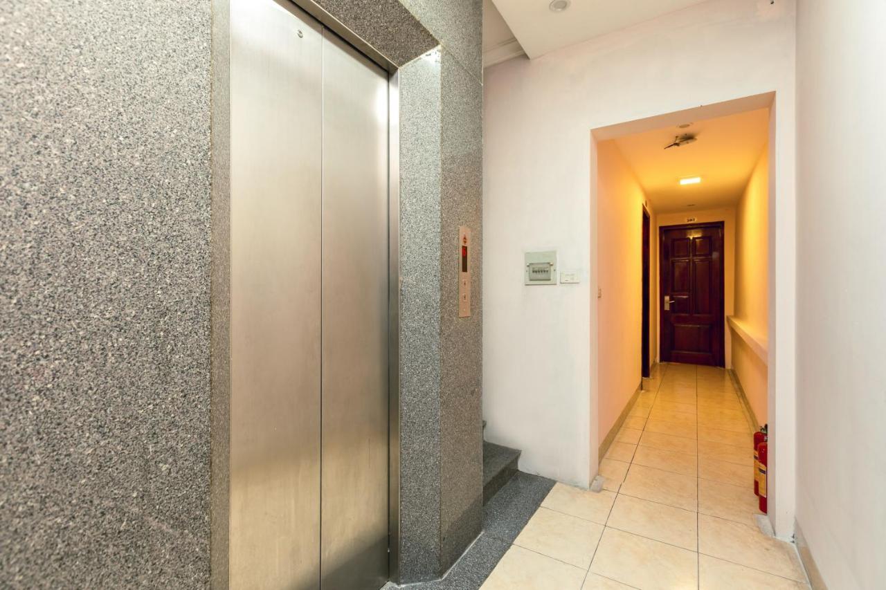 Oyo 653 Huong Thao Hotel Ханой Экстерьер фото